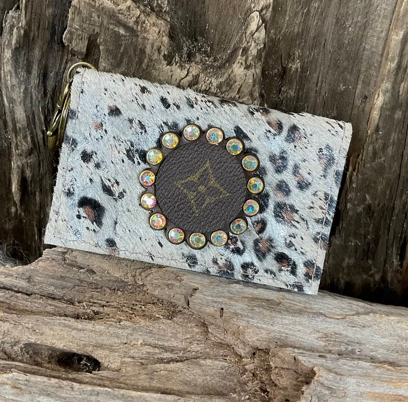 Luxe Becca "LV Star" Card-Holder in Silver Distress