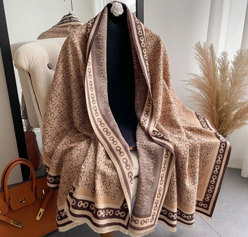 Hunter Shawl (Beige & Dark Brown)